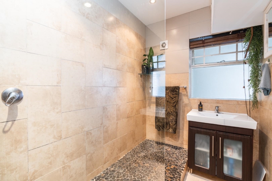 2 Bedroom Property for Sale in Green Point Western Cape